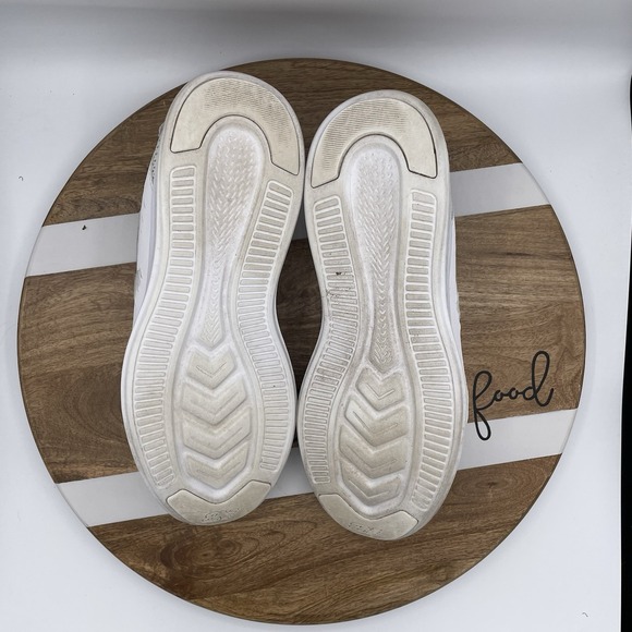 New Balance FuelCore Coast V3 Running Shoes Womens Size 10 White Gray - Picture 5 of 6